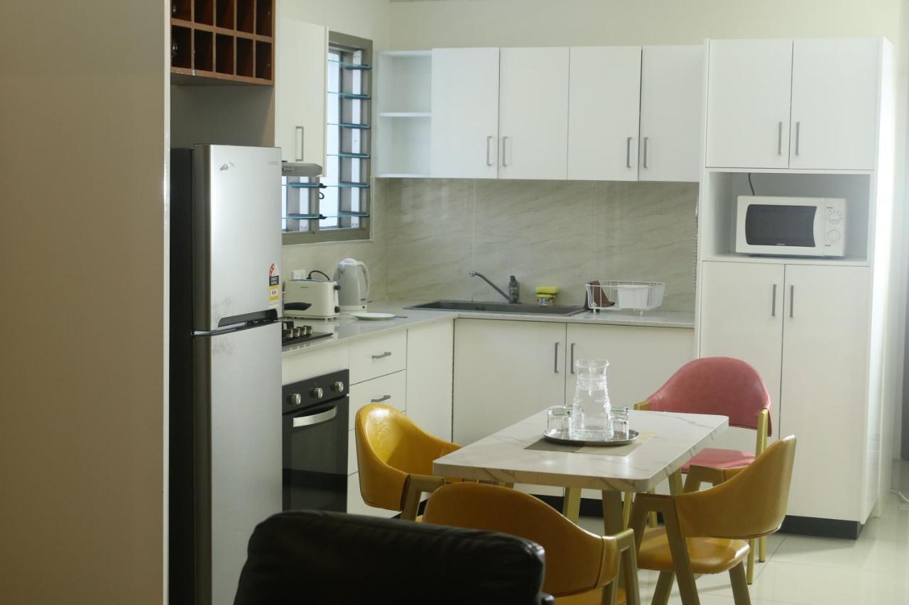Fiji Home Apartment Hotel Suva Bagian luar foto