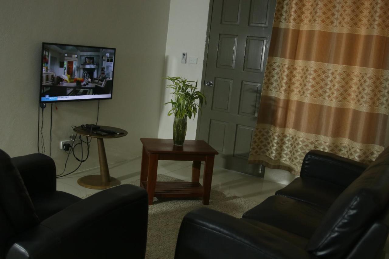Fiji Home Apartment Hotel Suva Bagian luar foto