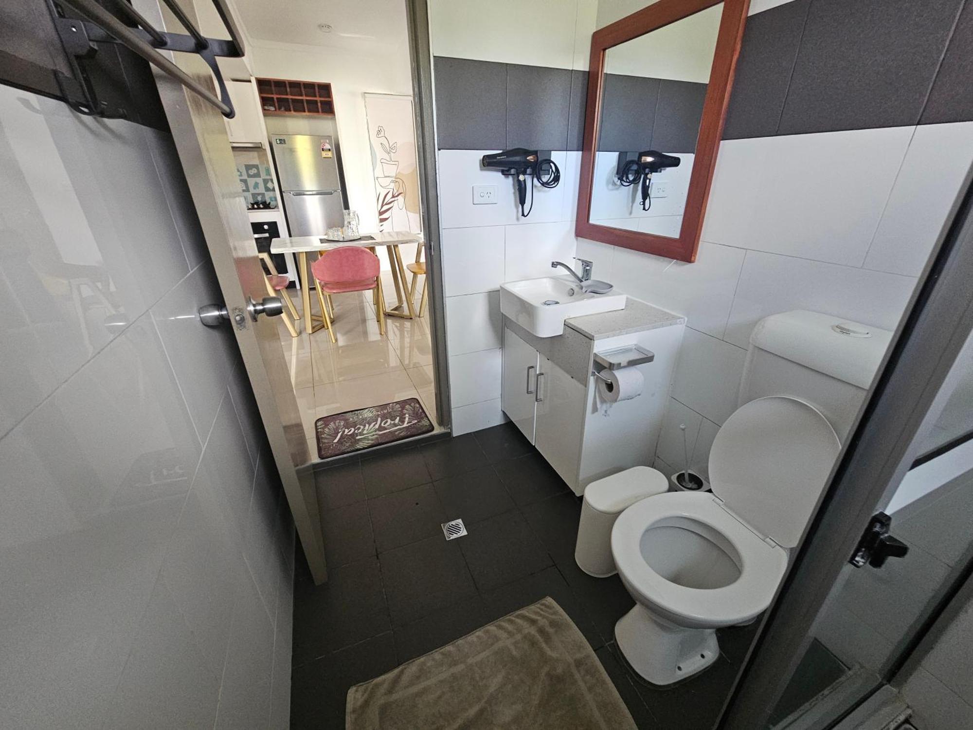 Fiji Home Apartment Hotel Suva Bagian luar foto