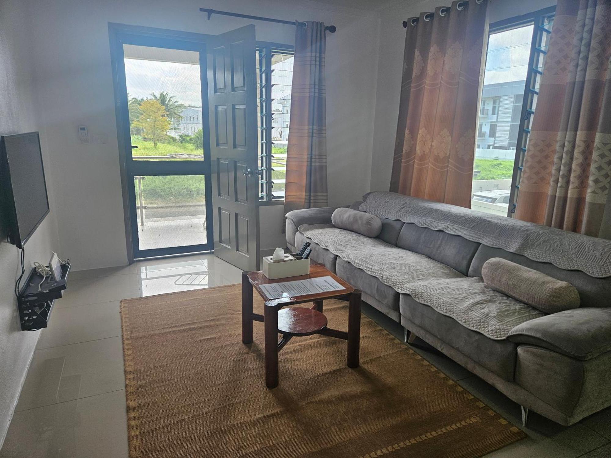 Fiji Home Apartment Hotel Suva Bagian luar foto