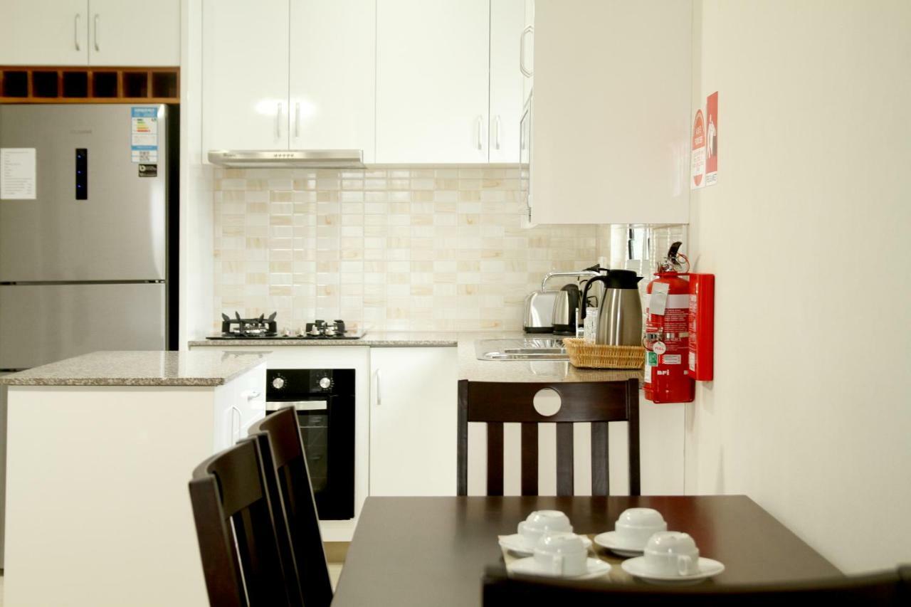 Fiji Home Apartment Hotel Suva Bagian luar foto