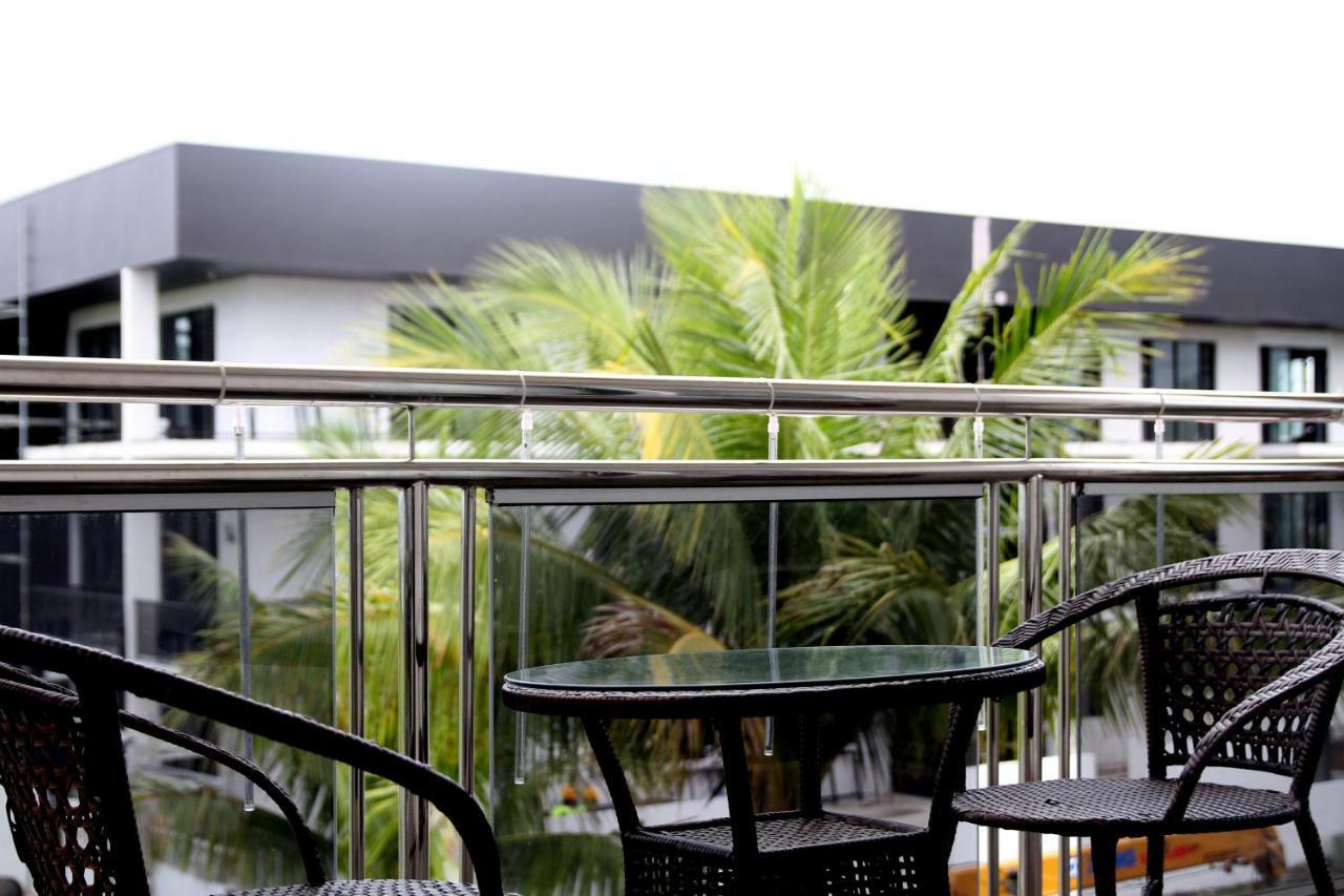 Fiji Home Apartment Hotel Suva Bagian luar foto